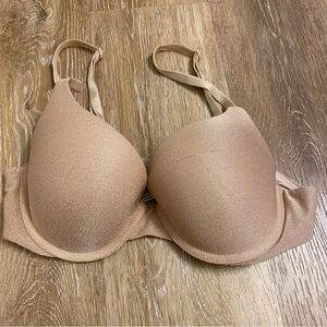 Victoria’s Secret padded underwire tan beige t-shirt push-up  bra 34B